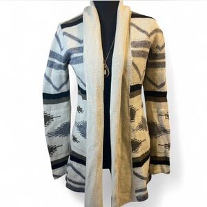 BB Dakota Cream and Gray Geometric Cardigan